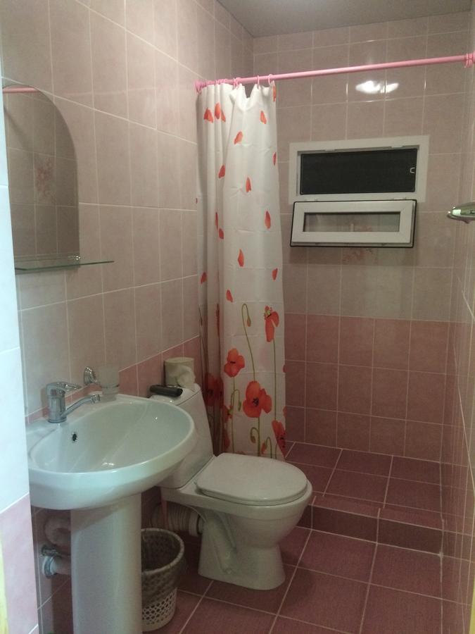 Guesthouse Tigranakert Піцунда Екстер'єр фото